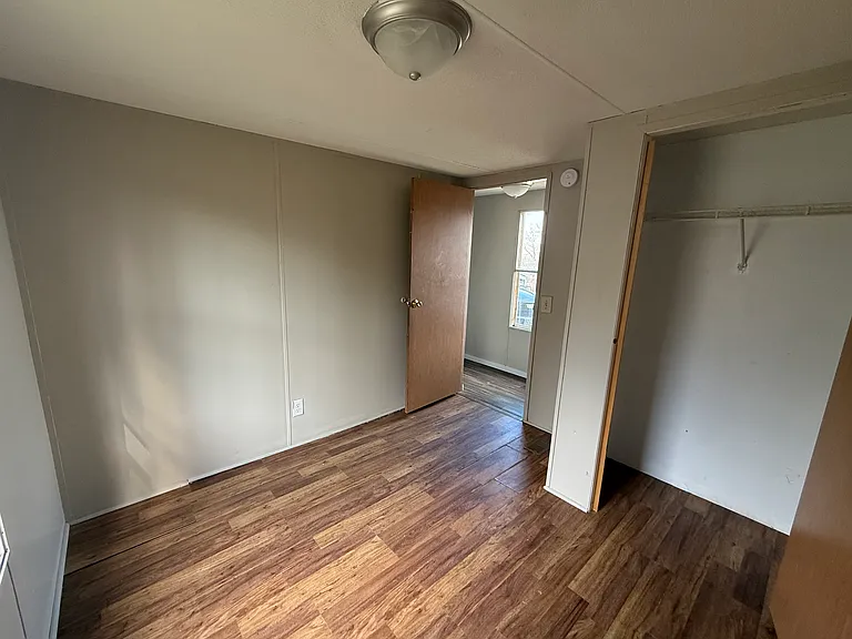 897 Oakpark Dr — Photo 10