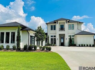 107 Kingfisher Dr, Lafayette, LA 70508