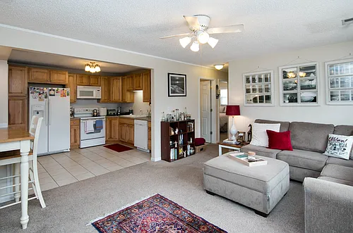 430 Vattier St Photo 1