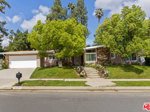 4479 Azalia Dr, Tarzana, CA 91356