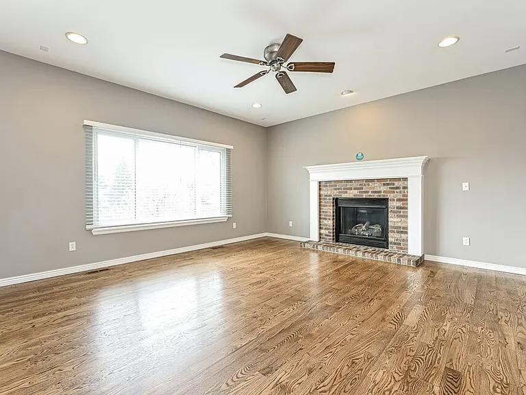 858 Sundown Dr — Photo 6