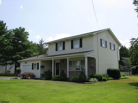 2nd image of 4039 Eureka St