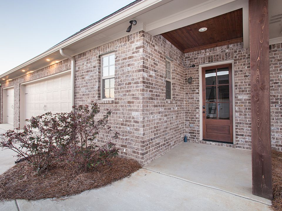 1st image of 308 Eastlake Dr