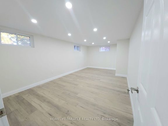 5th image of 43 Patterson Ave #Basement