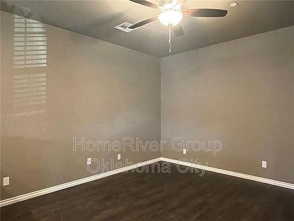 5th image of 1014 SW 91st St