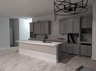 212 Cotton Dr, Mansfield, TX 76063