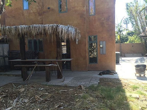 5th image of 870 W 19th St