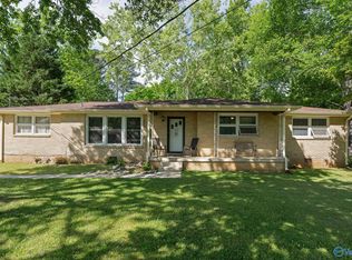11202 Maplecrest Dr SE, Huntsville, AL 35803