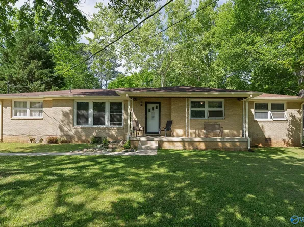 11202 Maplecrest Dr SE, Huntsville, AL 35803