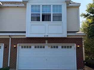 219 S Alder Creek Dr, Romeoville, IL 60446