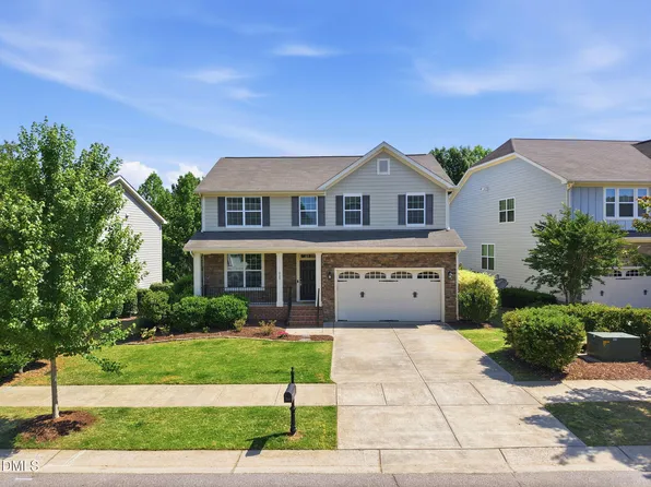 225 Harbor Fog Trl, Holly Springs, NC 27540