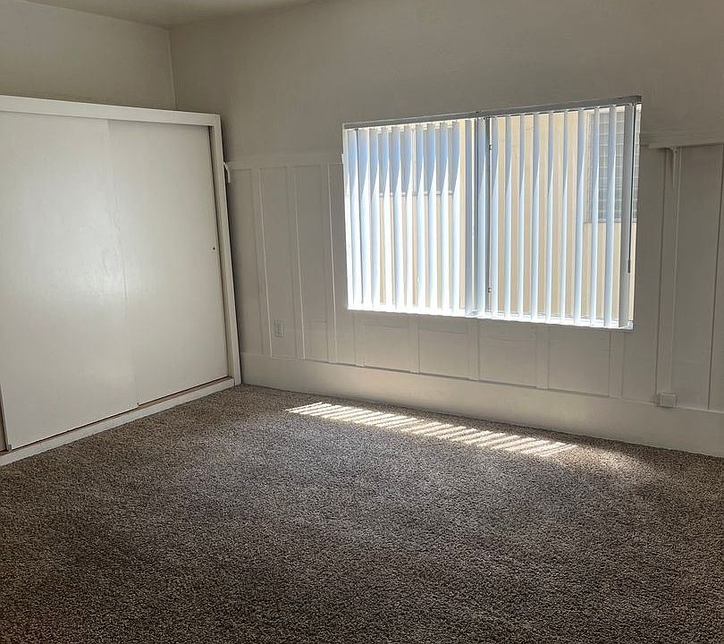 1st image of 2952-2964 Fir St #295-1905-1