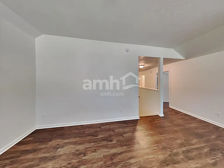 7007 Durango Dr — Photo 10