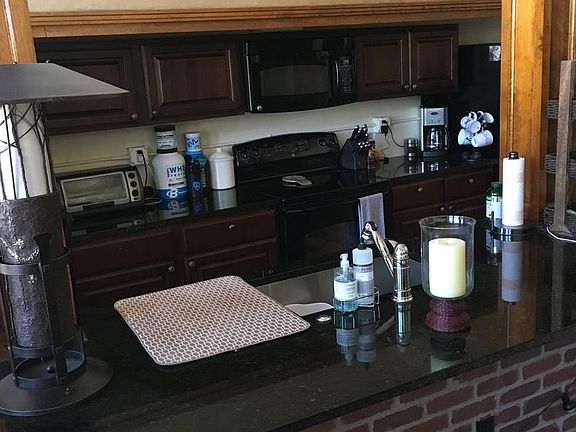 5th image of 1220 E Kellogg Dr APT 101