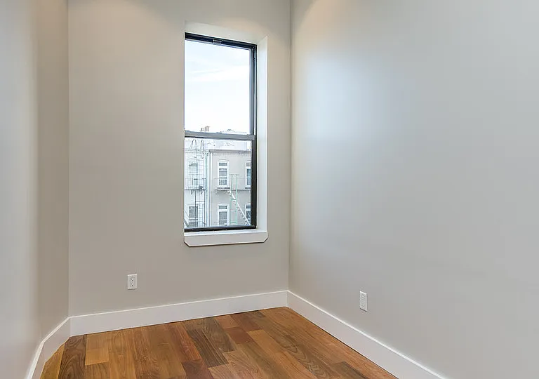 228 Kingsland Ave #3R — Photo 26