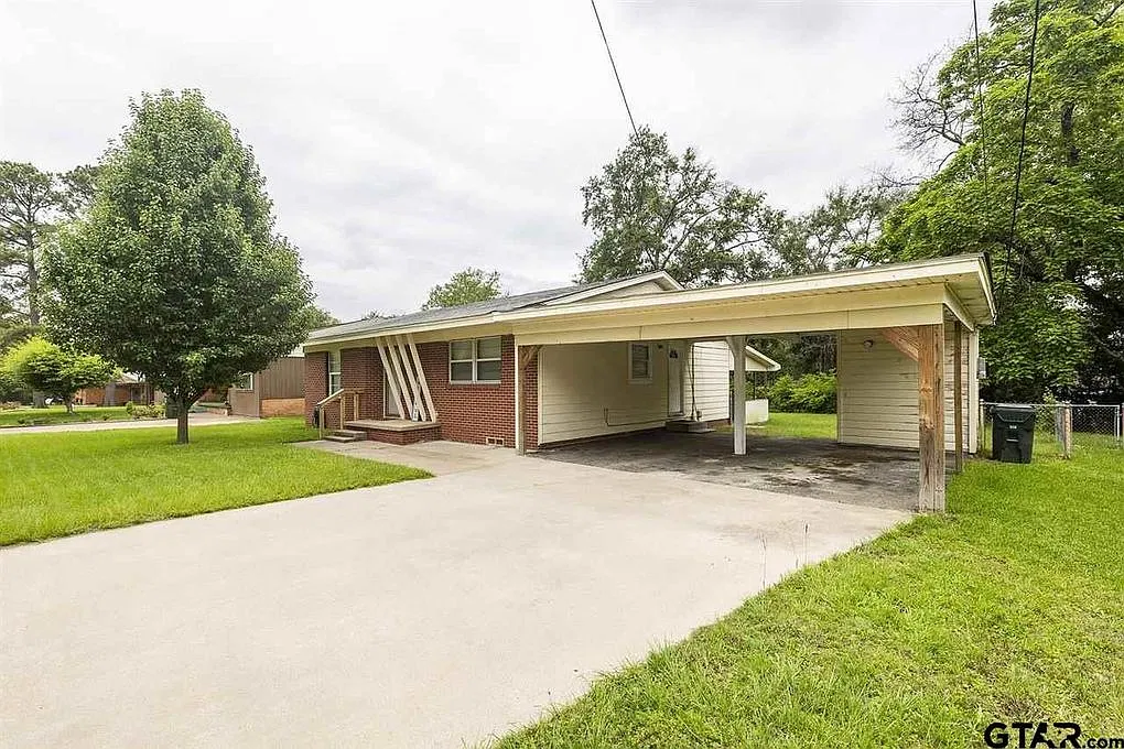 2 bed, 1148 sqft, $1,275 — Photo 2