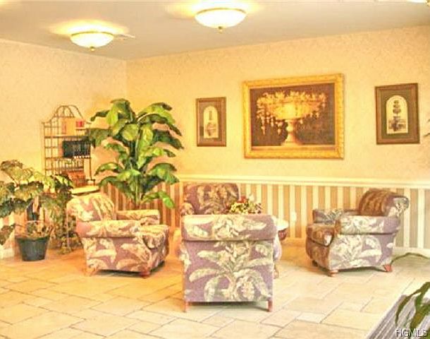 1st image of 22 Gair St #22