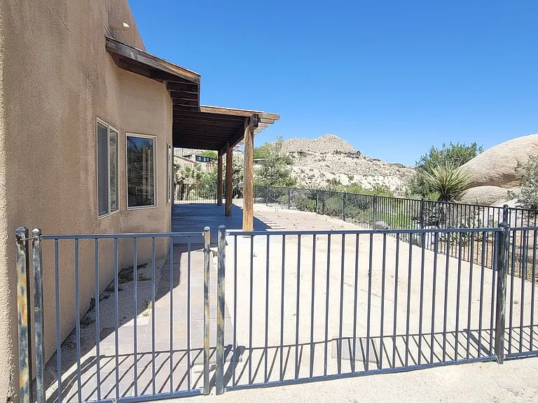 6231 Mirlo Rd — Photo 14