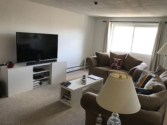 2nd image of 215 Winter St APT 5M