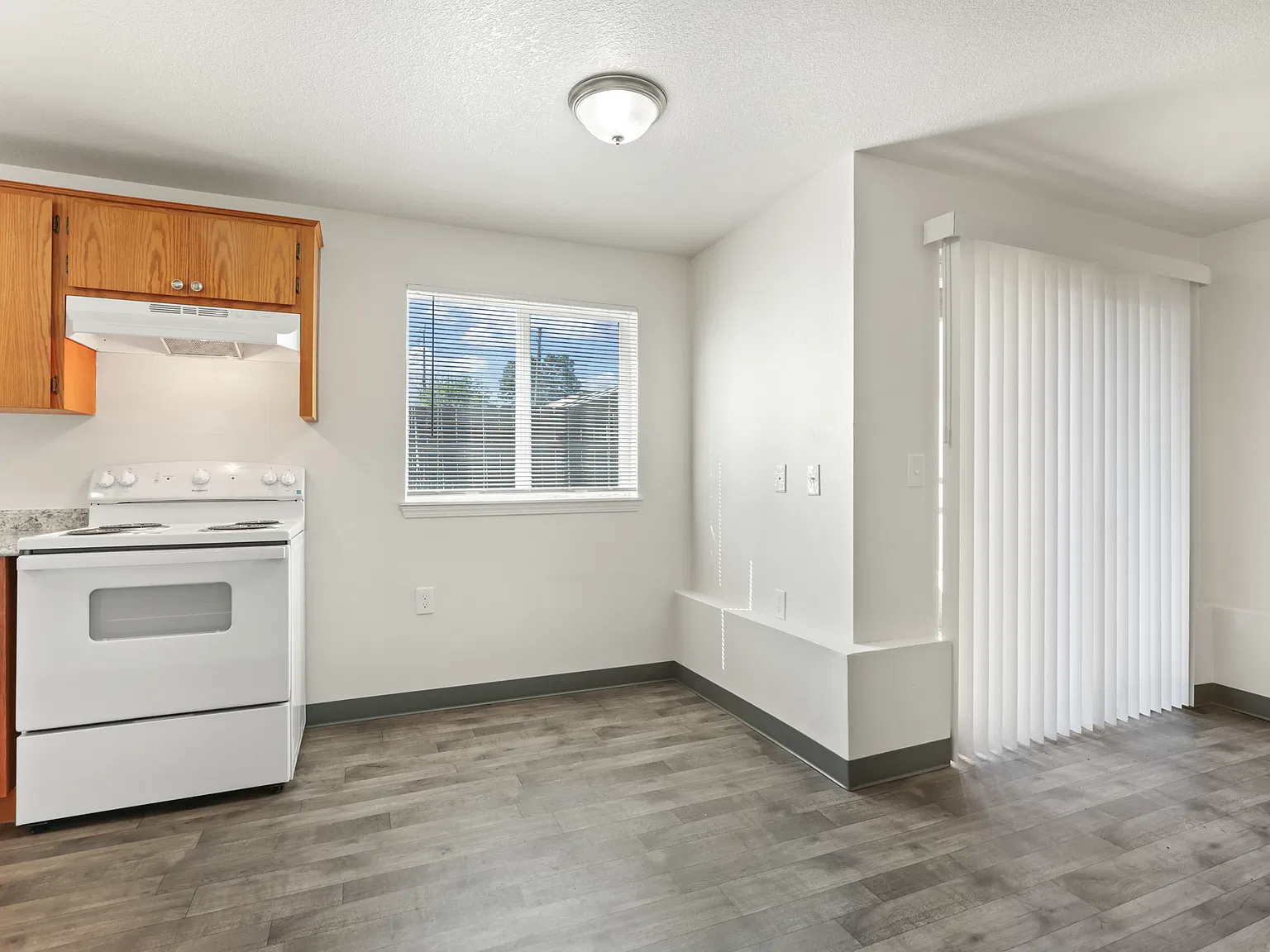 1 bed, 600 sqft, $1,095 — Photo 4