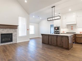 3200 Grasshopper Way, Yukon, OK 73099