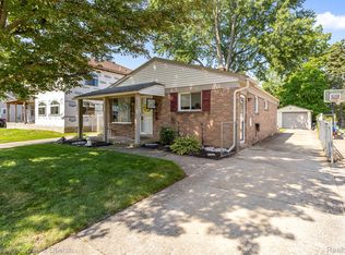 6159 Nightingale St, Dearborn Heights, MI