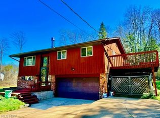 18221 Quinn Rd, Chagrin Falls, OH 44023
