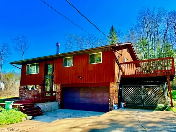 18221 Quinn Rd, Chagrin Falls, OH 44023