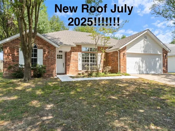1678 Oxford Pl, Springdale, AR 72764