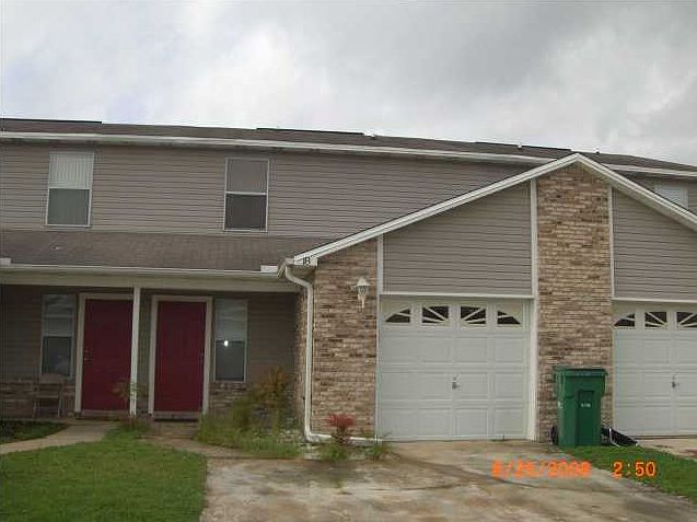 1st image of 1833 Whispering Oaks Ln