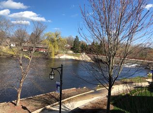 1222 Water Ter, Grafton, WI 53024