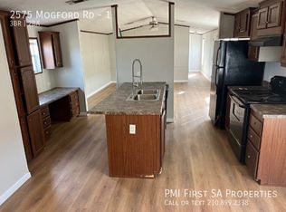 2575 Mogford Rd #1, San Antonio, TX 78264