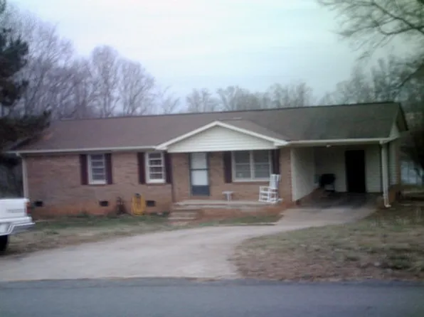 715 Lakehurst Dr, Shelby, NC 28150