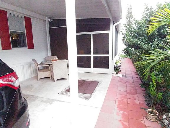 3rd image of 4294 Evelyn Pl #201
