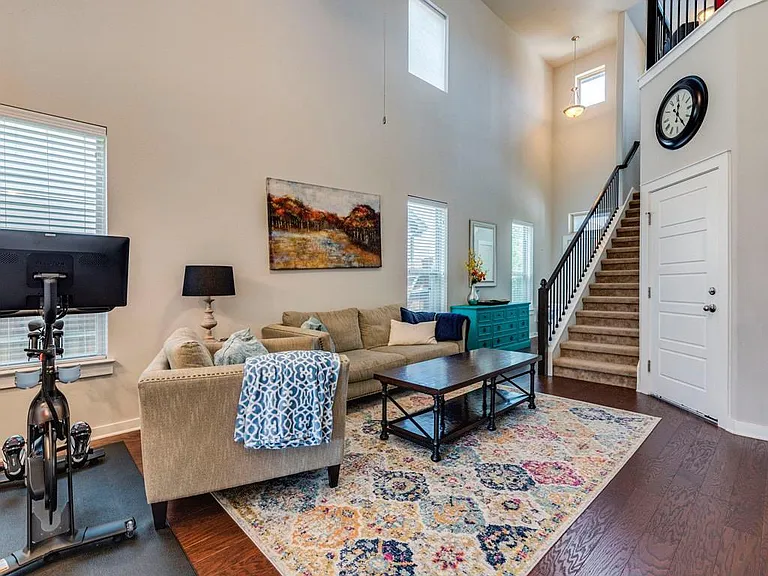 16101 McAloon Way — Photo 4