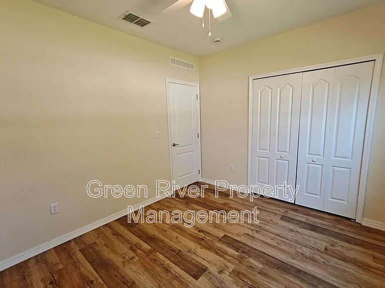 223 Osprey Rd — Photo 10