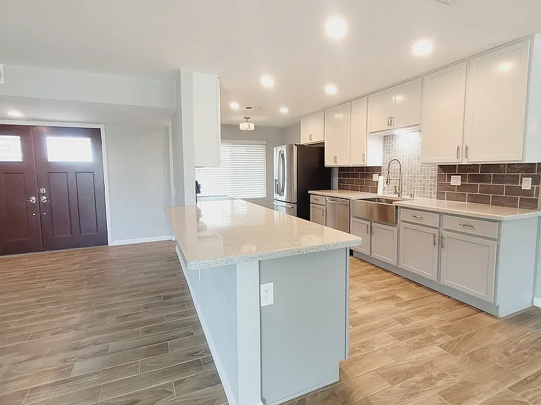 14014 N Cameo Dr — Photo 8