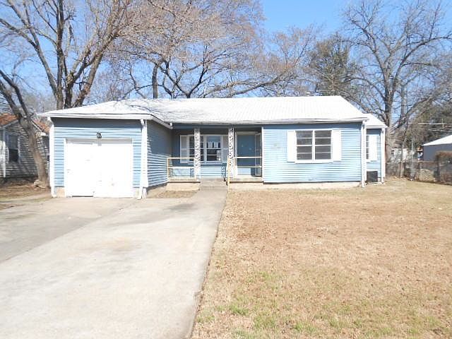 1st image of 2711 Texas Dr
