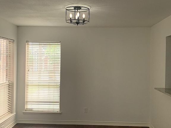 Dining room off entry