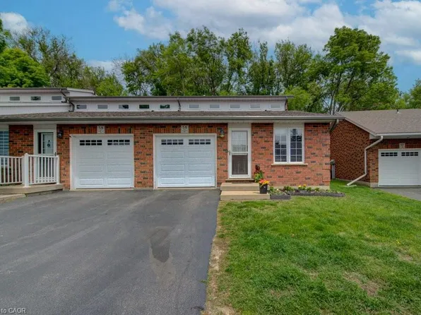 58 D Harris Ave, Brantford, ON N3R 2E9