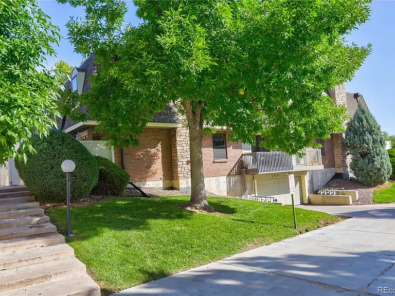 1370 S Idalia St #D — Photo 34