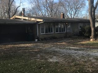 8910 Elm Ave, Burr Ridge, IL 60527