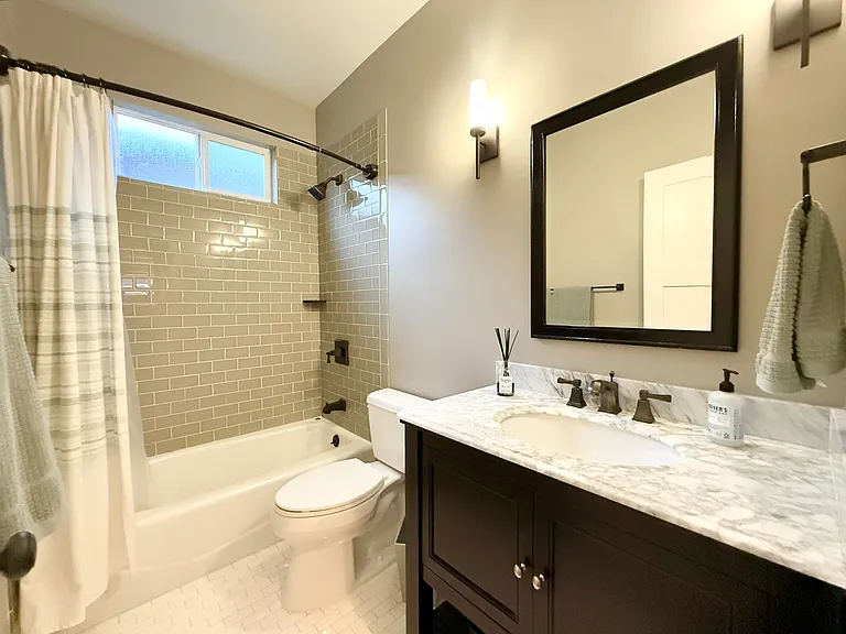 251 San Pedro Ave — Photo 32