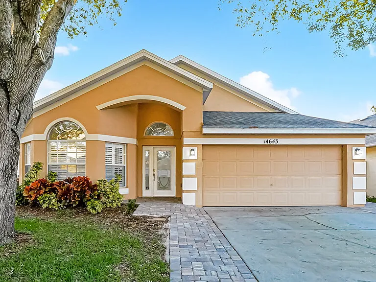 14643 Lady Victoria Blvd — Photo 1