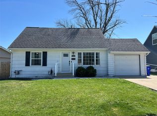 5101 Gordon Ave NW, Cedar Rapids, IA 52405