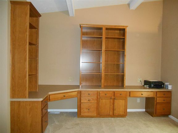 5th image of 1908 Thornhill Dr