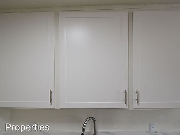 5th image of 4565 Hazeltine Ave #17179452
