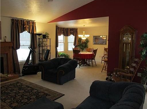 3rd image of 4319 Foxfire Dr