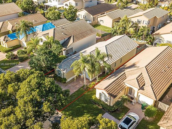 4th image of 2970 NW 99th Ct