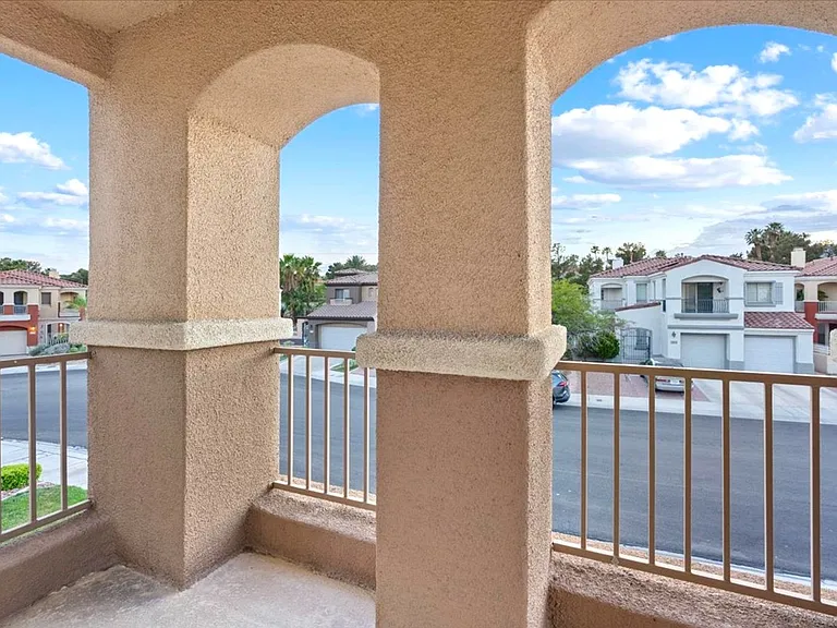 1708 Cordoba Canyon St — Photo 26